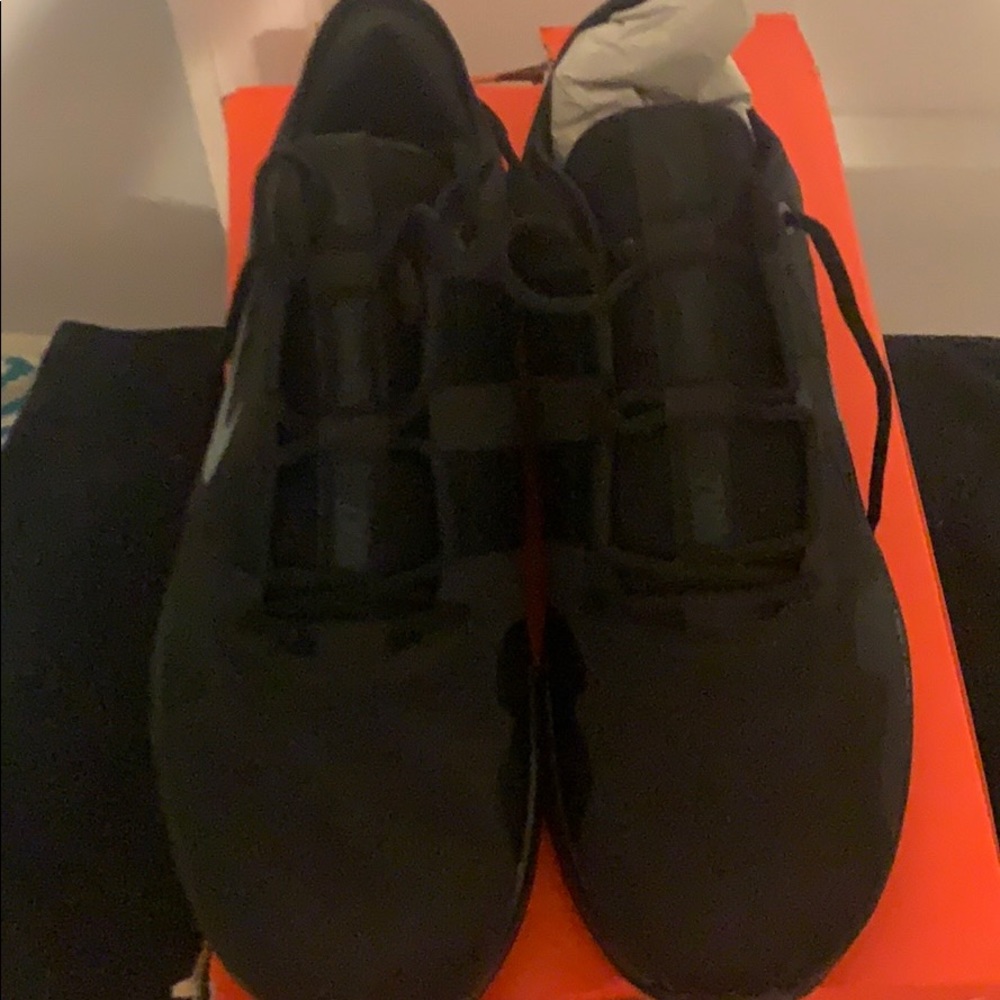 Men’s Nike varsity compete  size 13